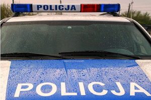 Bydgoscy policjanci uratowali życie 16-latce 2 policja