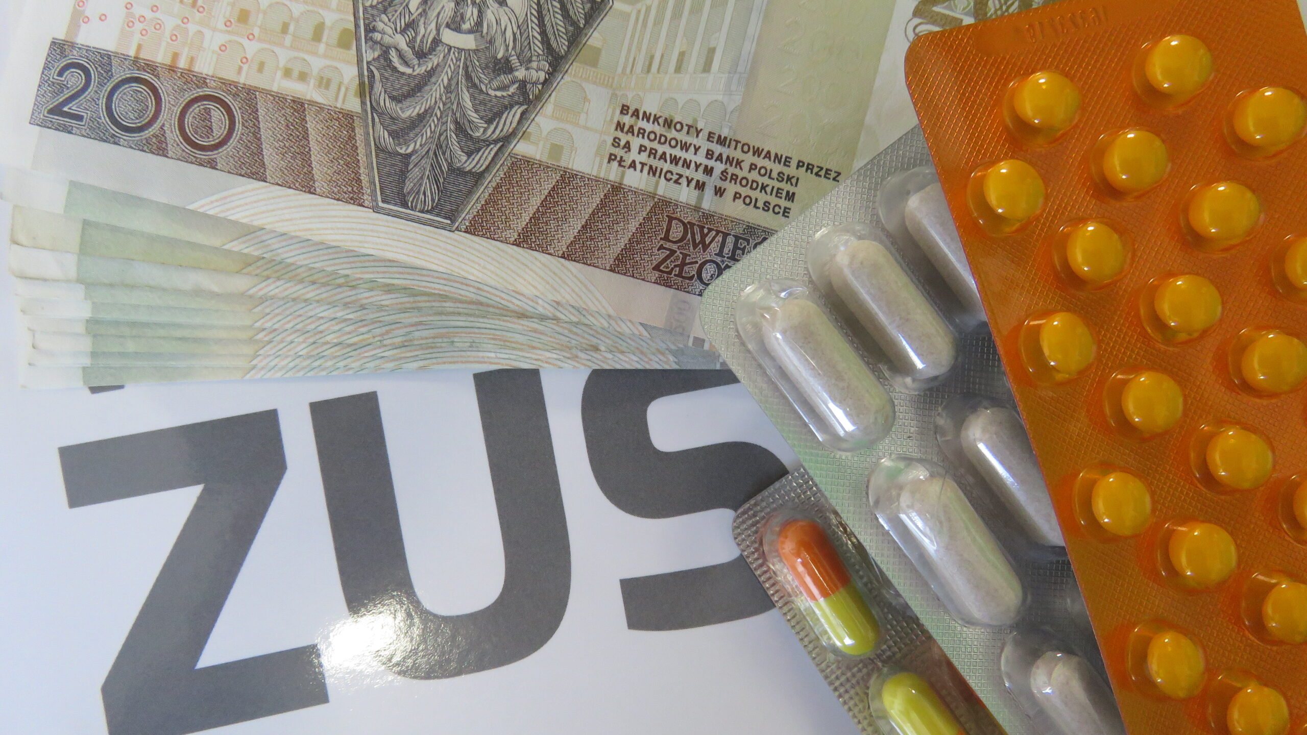 ZUS skontrolował zwolnienia lekarskie. Ponad 57,7 mln zł zostało w funduszu chorobowym 1 zus