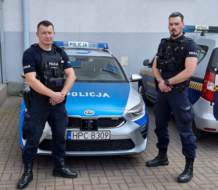 Nastolatka stała na barierkach mostu z zamiarem odebrania sobie życia. Policjanci ze Śródmieścia zdążyli na czas! 1 Ratunek