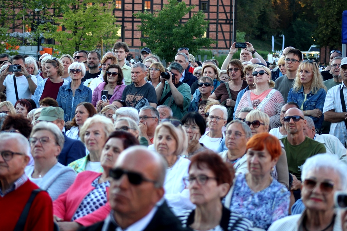 Renata Przemyk na Wyspie Młyńskiej. Koncert „Babę zesłał Bóg” w cyklu Rzeka Muzyki 9 IMG (Copy)