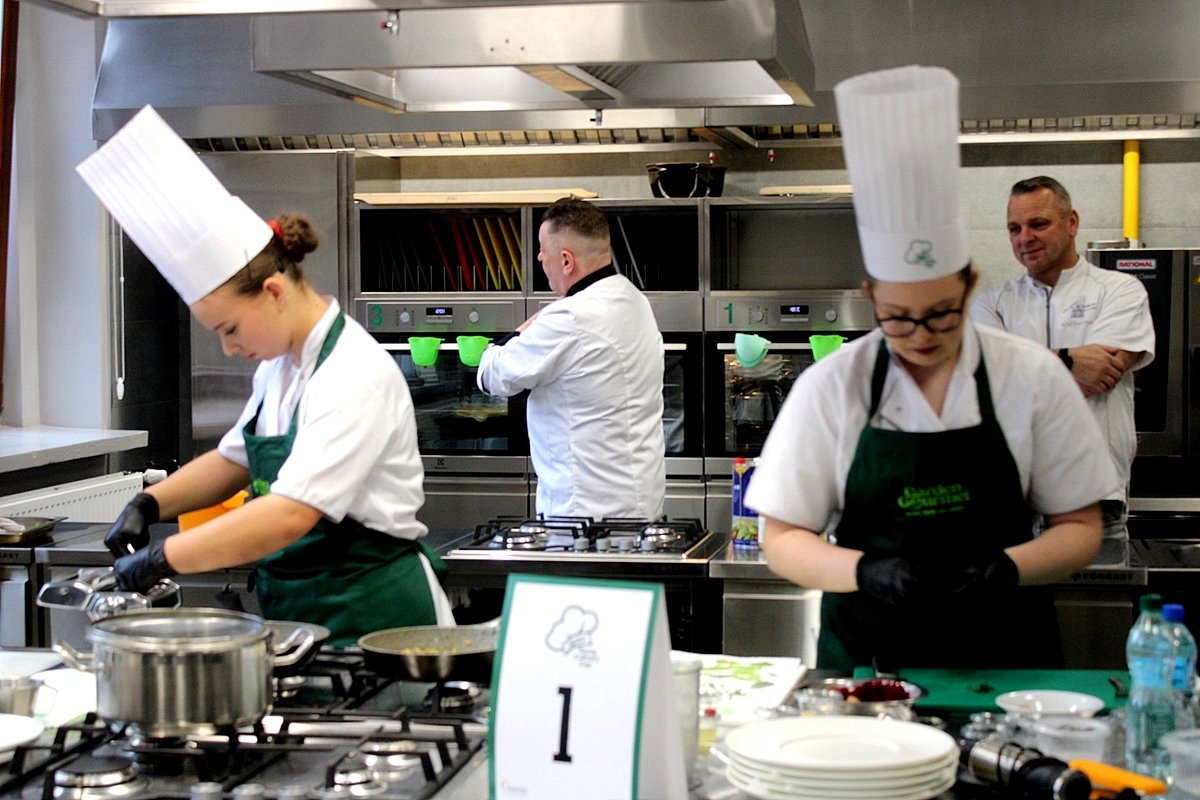 Bydgoski „Gastronomik” rywalizował w III edycji konkursu GARDEN GOURMET® Young Culinary Cup. Rozkochiwał w kuchni roślinnej od pierwszego kęsa 9 IMG (Copy)